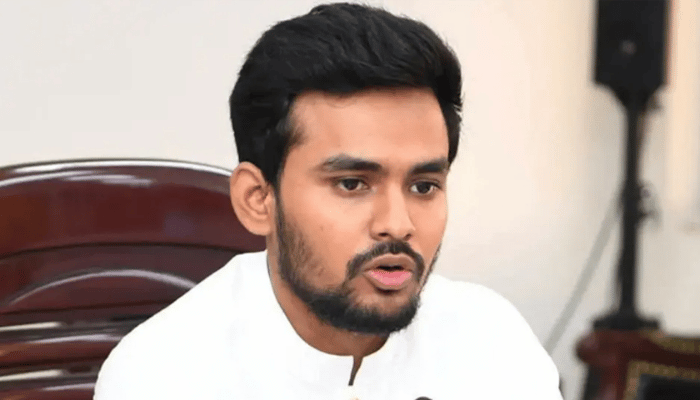 শেখ হাসিনাকে ঘুঁটি হিসেবে ব্যবহার করছে ভারত : আসিফ মাহমুদ